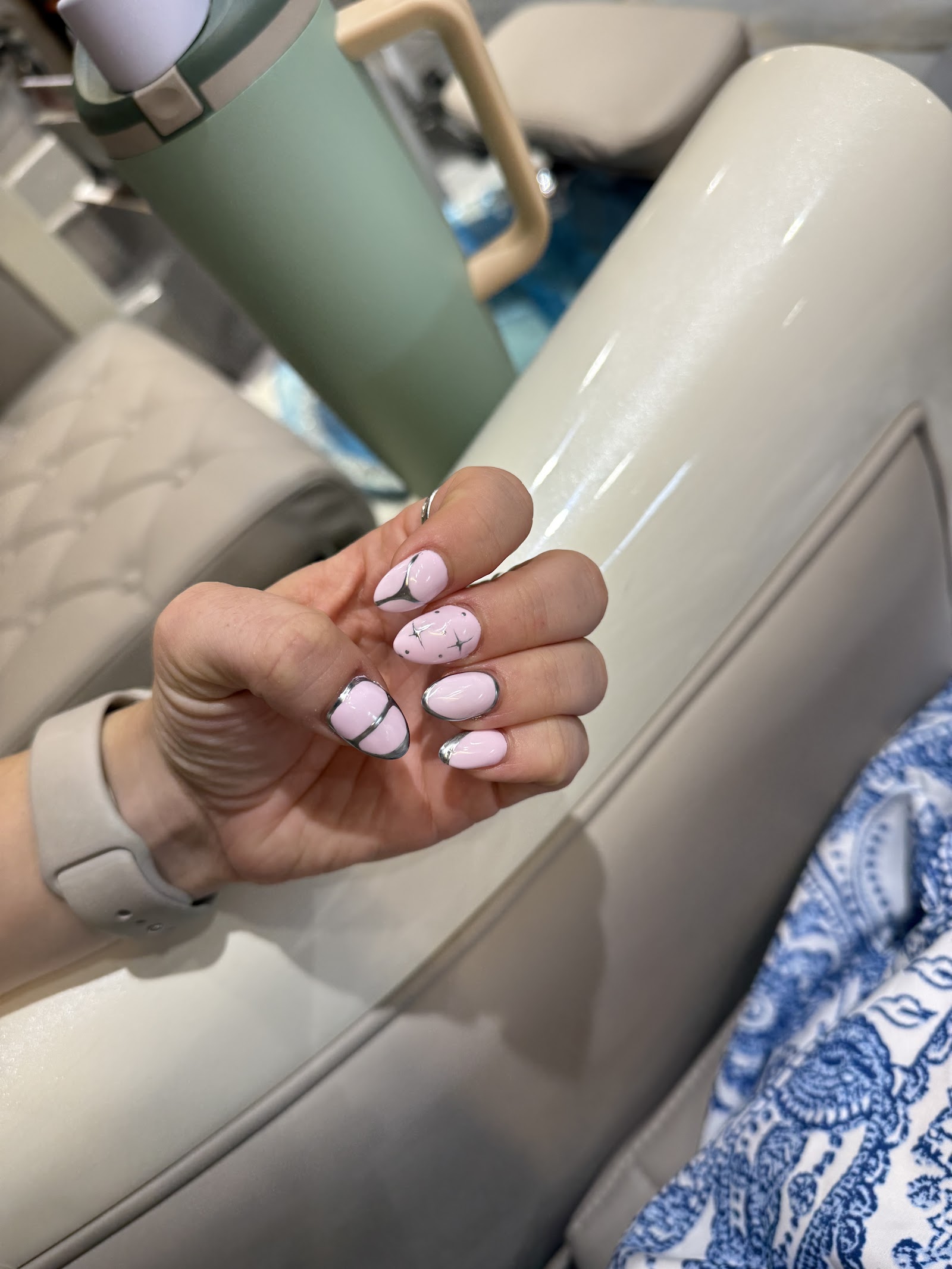 May Nail Salon & Spa nail photo 3